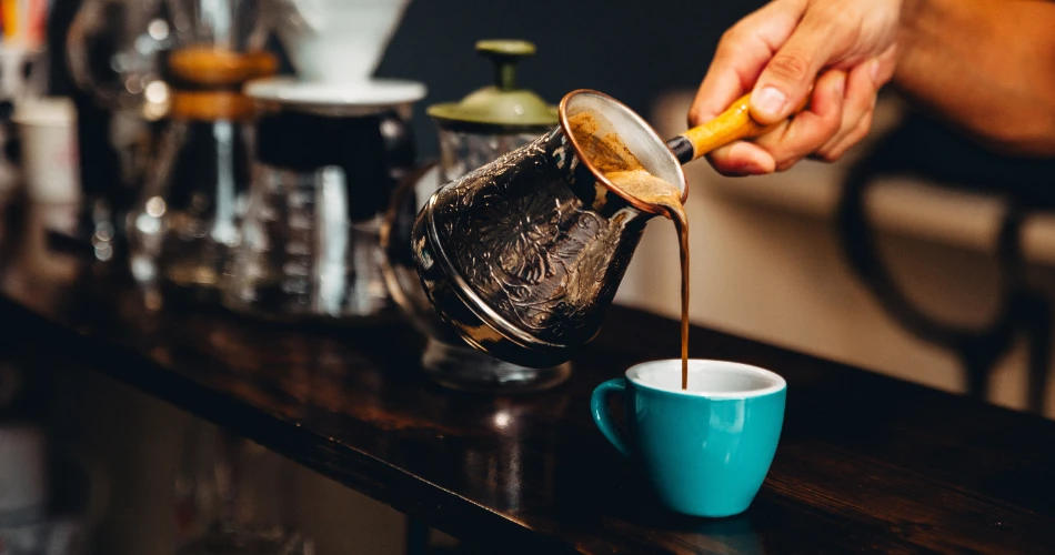 Waktu Kopi di Café Sacher. Rumah Asal