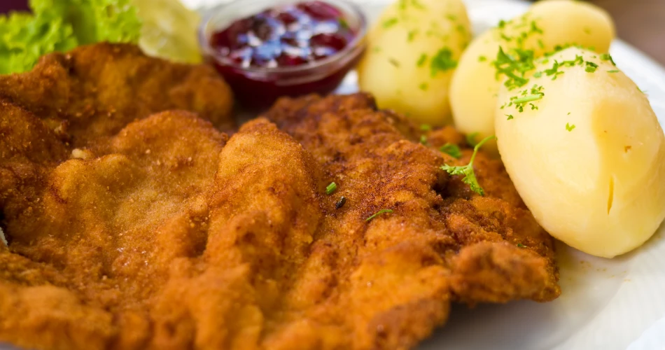 维也纳当地摊位必尝街头美食