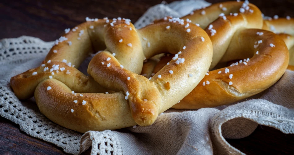维也纳当地摊位必尝街头美食
